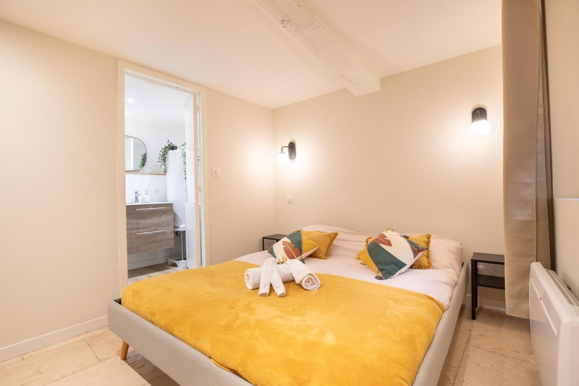 Ferienwohnung La Venise Provencale - Hypercentre - Wifi LʼIsle-sur-la-Sorgue Exterior foto