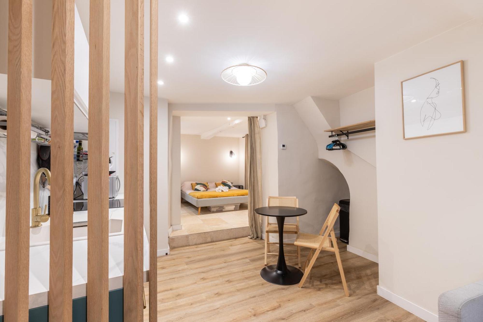 Ferienwohnung La Venise Provencale - Hypercentre - Wifi LʼIsle-sur-la-Sorgue Exterior foto